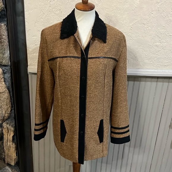 CLICK Jacket - Picture 2 of 5